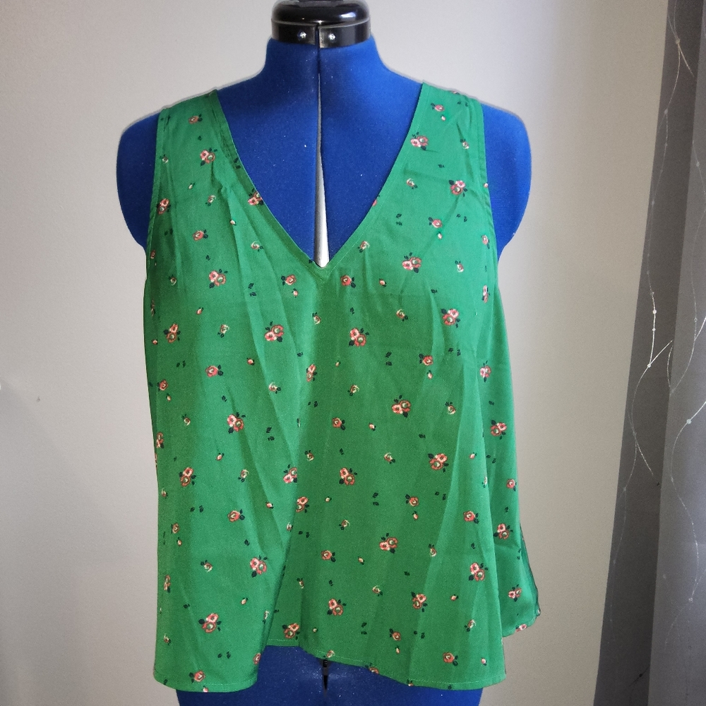 Green floral sleeveless top